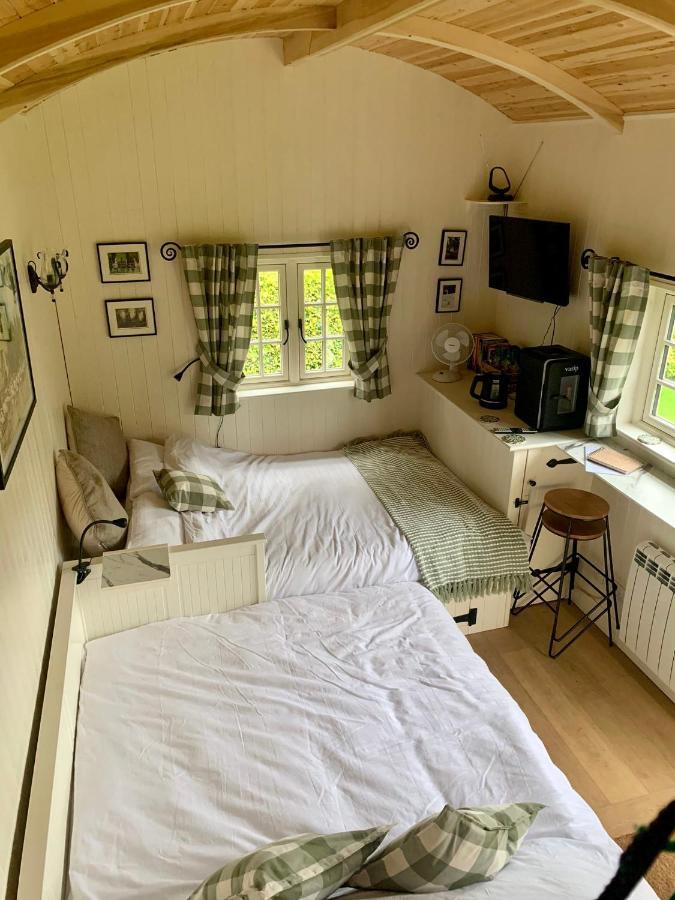 Beautiful Shepherd'S Hut - Lois Weedon Weston  Екстер'єр фото