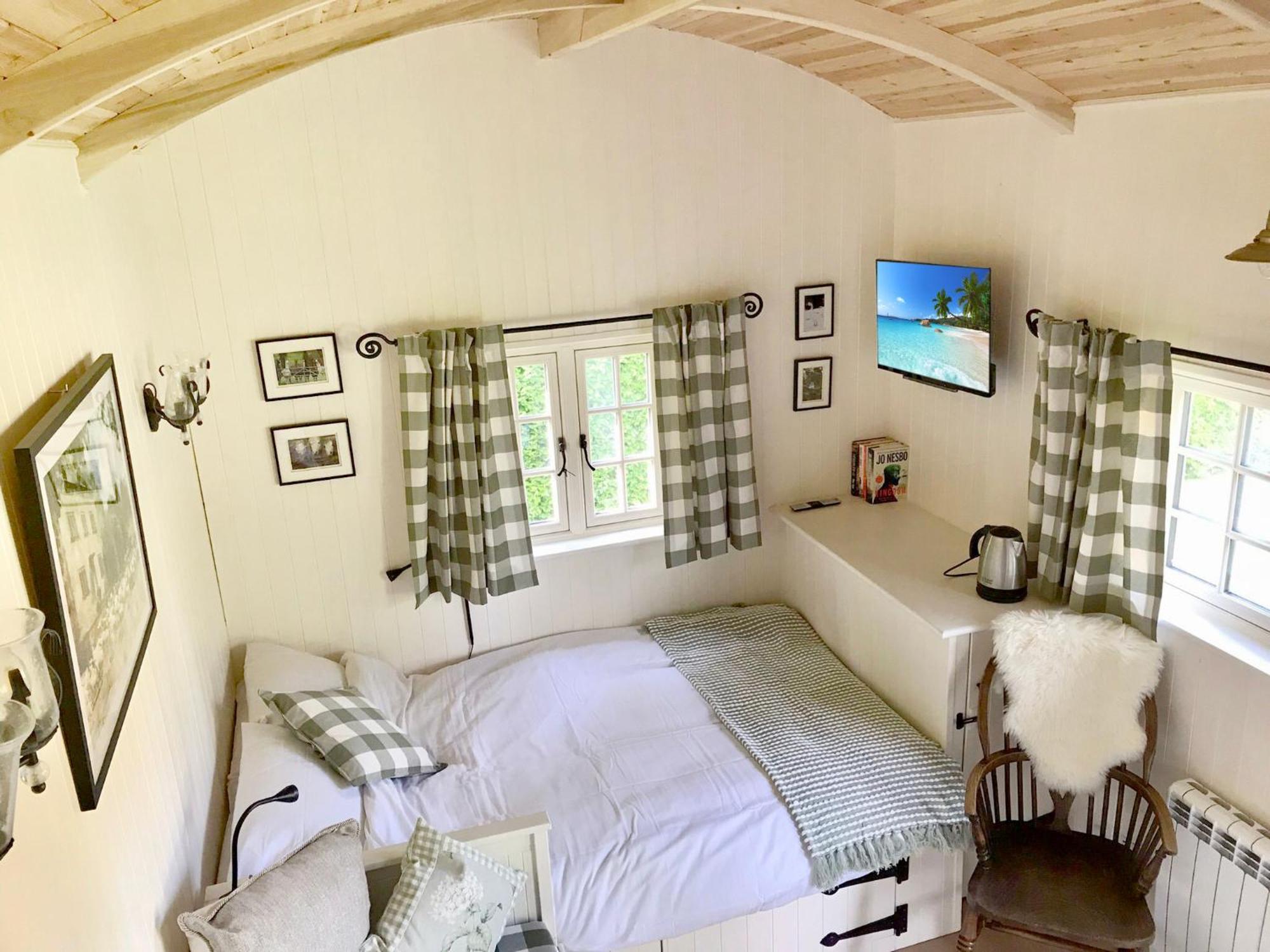 Beautiful Shepherd'S Hut - Lois Weedon Weston  Екстер'єр фото