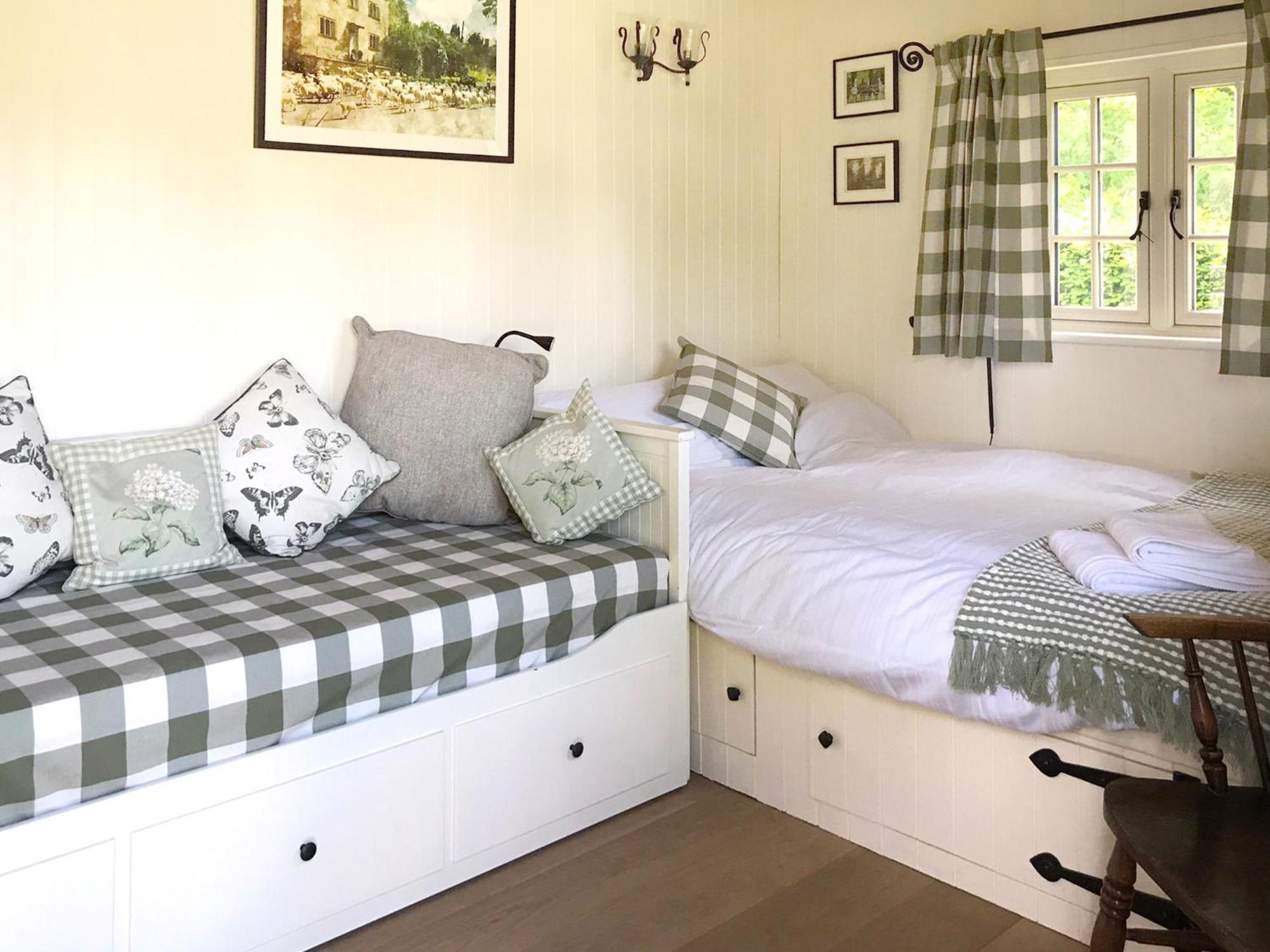 Beautiful Shepherd'S Hut - Lois Weedon Weston  Екстер'єр фото